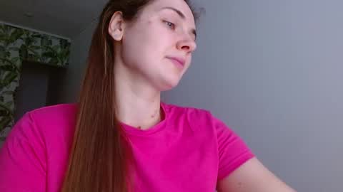 Snapshot of oliviashiny chatting on January 24, 5:31 am Olivia online show from January 24, 5:31 am