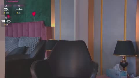 Olivia online show from February 15, 6:27 am