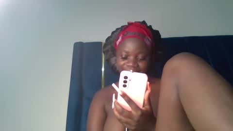 ollleina online show from April 5, 5:56 pm