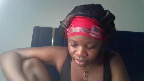 ollleina online show from April 6, 11:17 pm