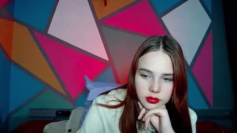 onessandra online show from December 4, 5:21 am