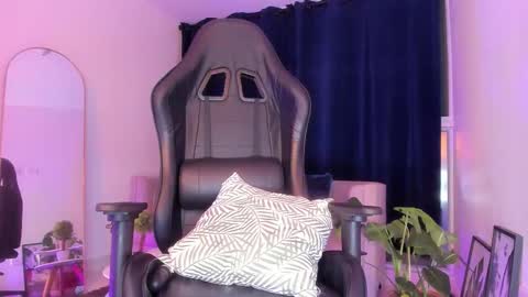 misssaray official online show from November 19, 12:43 am