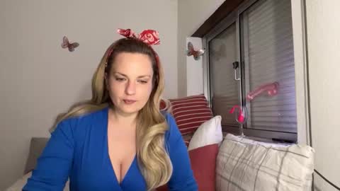 The cutest model on this site online show from February 27, 6:19 pm