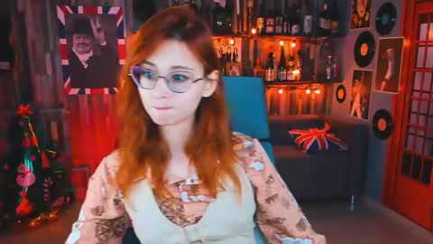 Orianna -  Hi Im into geek culture cosplay crafting LARP games. Shall we play DnD online show from December 29, 7:11 pm