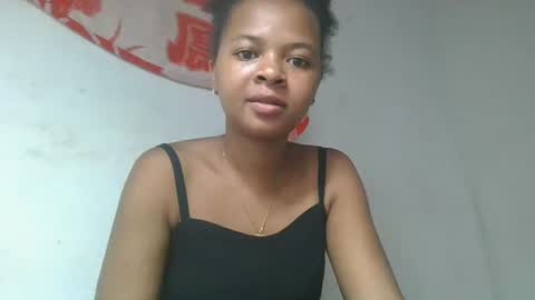 ornellahhh online show from November 3, 2:54 pm