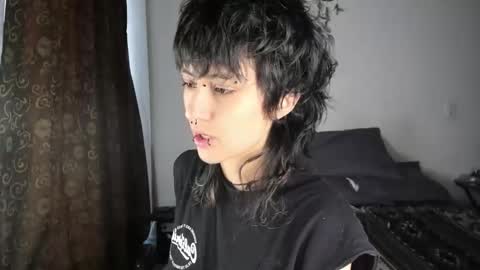 Otto 3 online show from February 1, 1:43 pm