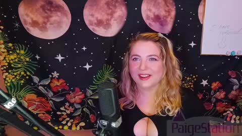 PaigeStation online show from January 23, 11:05 pm