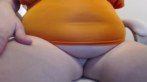 Snapshot of paiper_halliwey_ chatting on December 21, 6:00 pm paiper online show from December 21, 6:00 pm