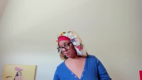 Snapshot of paisleehaze chatting on September 25, 5:22 pm Paislee Haze online show from September 25, 5:22 pm