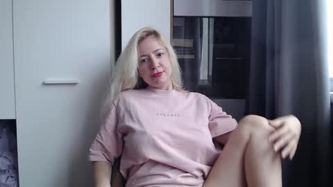 Snapshot of pam_fans chatting on September 17, 7:28 am BABE online show from September 17, 7:28 am