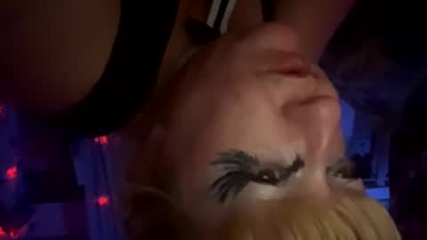 pamelacameltoe online show from October 25, 9:06 am