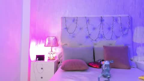 TELL ME PAMELLA AND GIVE ME A GOOD GRADE ITS IMPORTANT online show from November 21, 4:42 pm