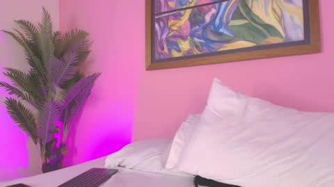 Pammela Smith online show from November 24, 11:29 pm