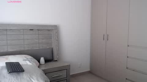 Pamela online show from November 17, 6:19 pm