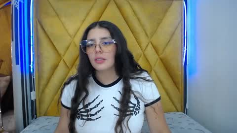 Snapshot of paola_lyon chatting on February 7, 9:58 pm Paola Lyon online show from February 7, 9:58 pm