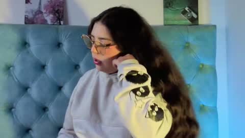 Snapshot of paola_lyon chatting on September 29, 12:21 pm Paola Lyon online show from September 29, 12:21 pm