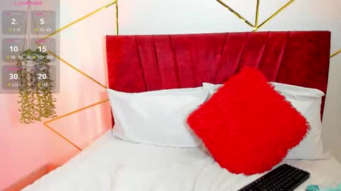 paris_evans_01 online show from September 24, 4:17 pm