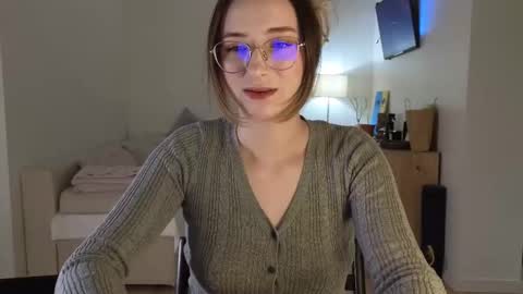 Anna online show from March 20, 8:58 pm