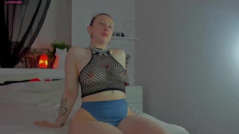 patricia robinson online show from January 12, 5:45 am