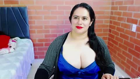 paula__117 online show from August 1, 1:29 am