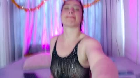 Paula online show from January 8, 7:45 pm