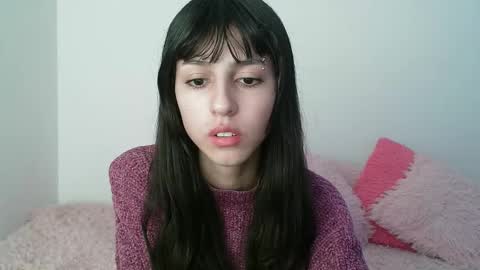 Snapshot of paulainblue chatting on March 12, 4:51 am   online show from March 12, 4:51 am