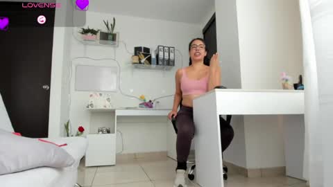 paulina online show from May 12, 6:36 pm