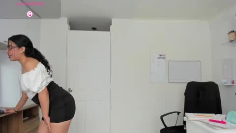 Snapshot of paulina_dossantos chatting on October 14, 8:22 pm paulina online show from October 14, 8:22 pm