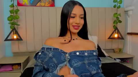 Snapshot of paulina_lopezz chatting on October 9, 9:08 pm PAULINA online show from October 9, 9:08 pm