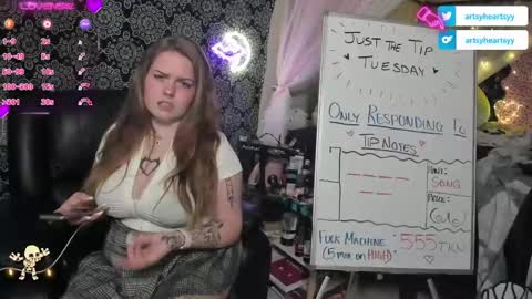 ArtsyHeartsyy online show from December 11, 3:13 am