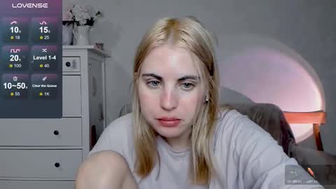 Allisses online show from November 16, 8:49 am