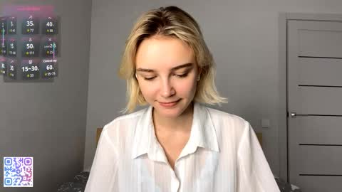 Lola online show from December 20, 3:49 pm