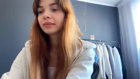 Lola online show from February 11, 9:22 am