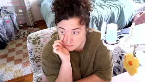 Peach Bandit online show from April 16, 1:55 pm