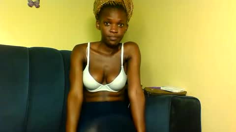 peachie online show from September 25, 7:12 pm