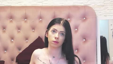 Ella online show from February 12, 11:12 am