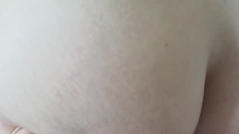 PeachyObsession online show from February 10, 7:06 pm