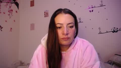 Pearl online show from November 27, 4:26 am