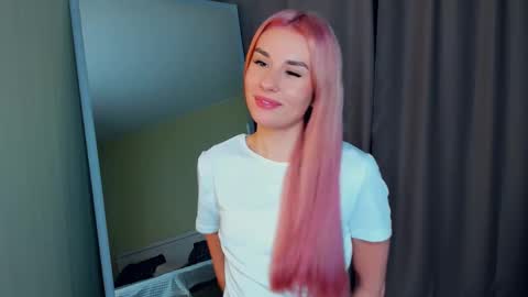 Emma online show from December 5, 6:24 am