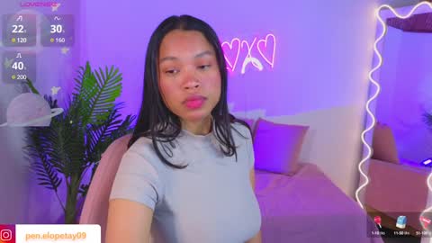 Snapshot of penelope_tay chatting on January 25, 4:23 am penelope online show from January 25, 4:23 am