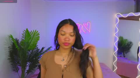 Snapshot of penelope_tay chatting on February 4, 3:22 am penelope online show from February 4, 3:22 am