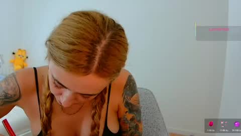 Hi Im Penelope  better vibrations  1111 online show from June 3, 2:33 pm