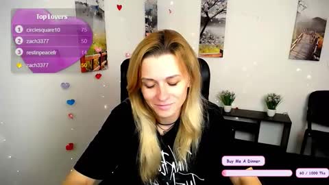 Mia online show from November 4, 7:46 am