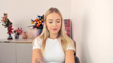 Cindy online show from September 12, 5:52 am