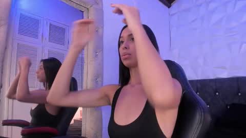 perla dl online show from February 20, 6:31 pm