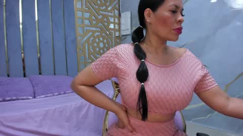 PERLA online show from February 8, 4:25 pm