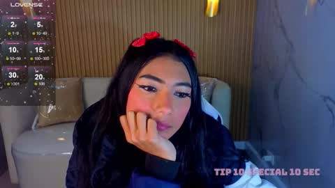 perla_moon_tx online show from February 17, 1:10 pm