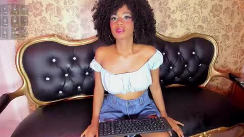 perla pierce online show from February 3, 8:01 pm