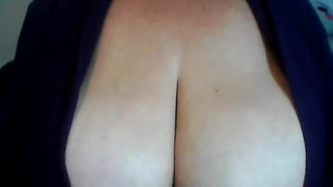perlita070822 online show from July 5, 4:19 am