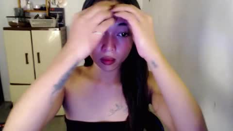 petite_mary69 online show from June 1, 9:11 am